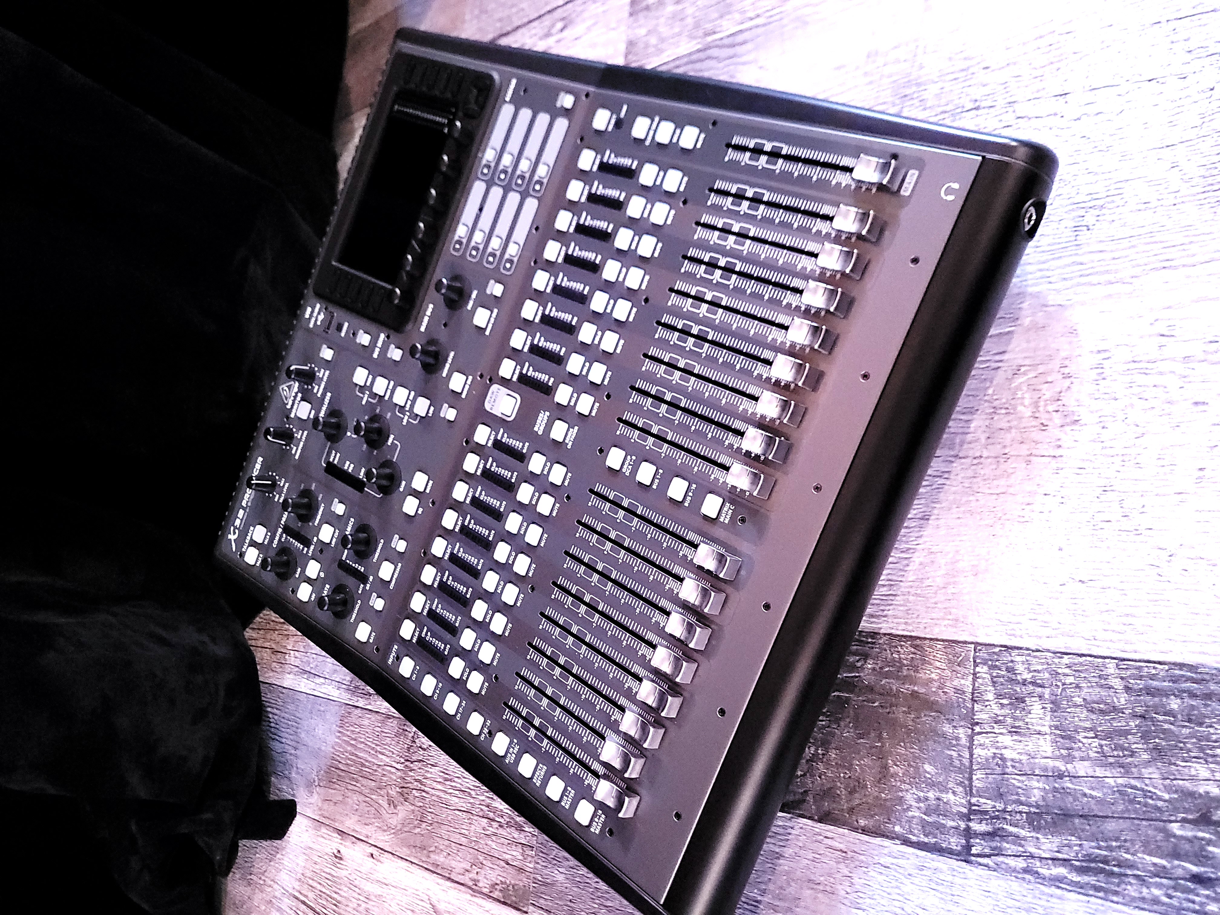 Behringer X32 Producer