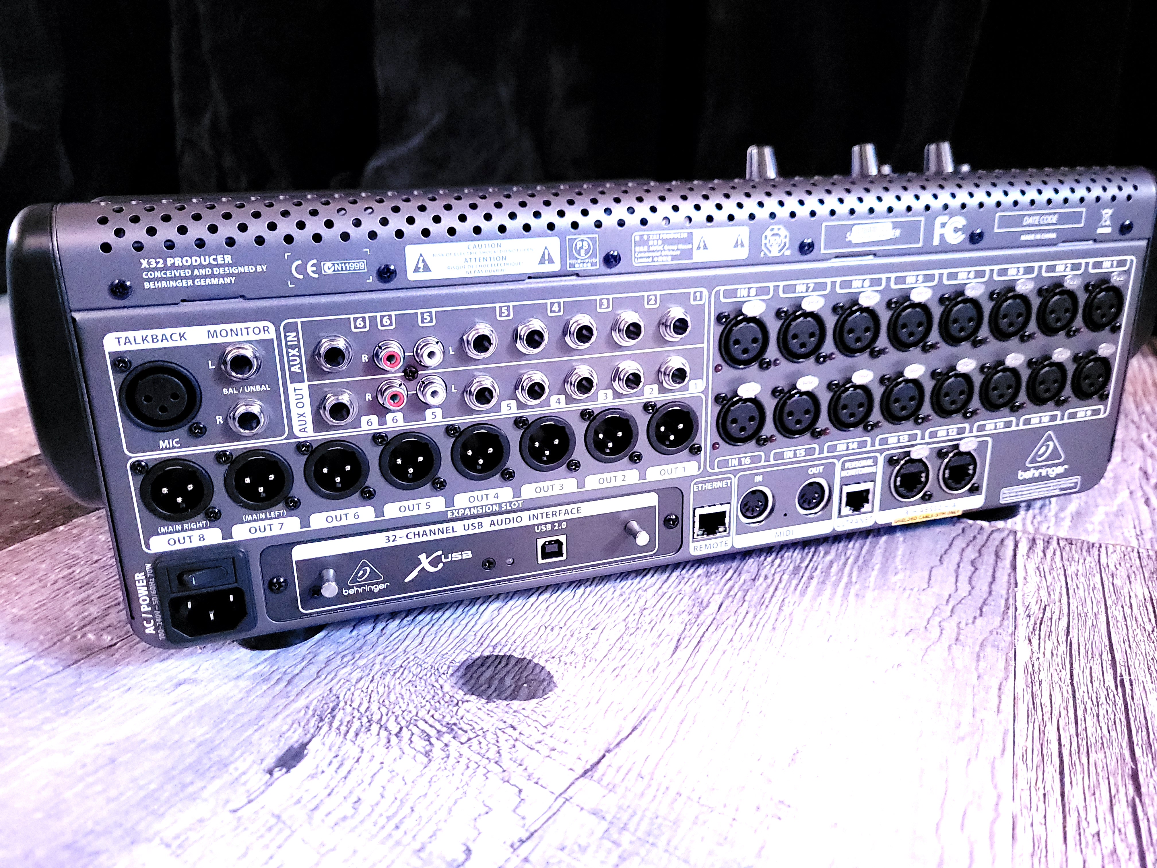 Behringer X32 Producer - Écran