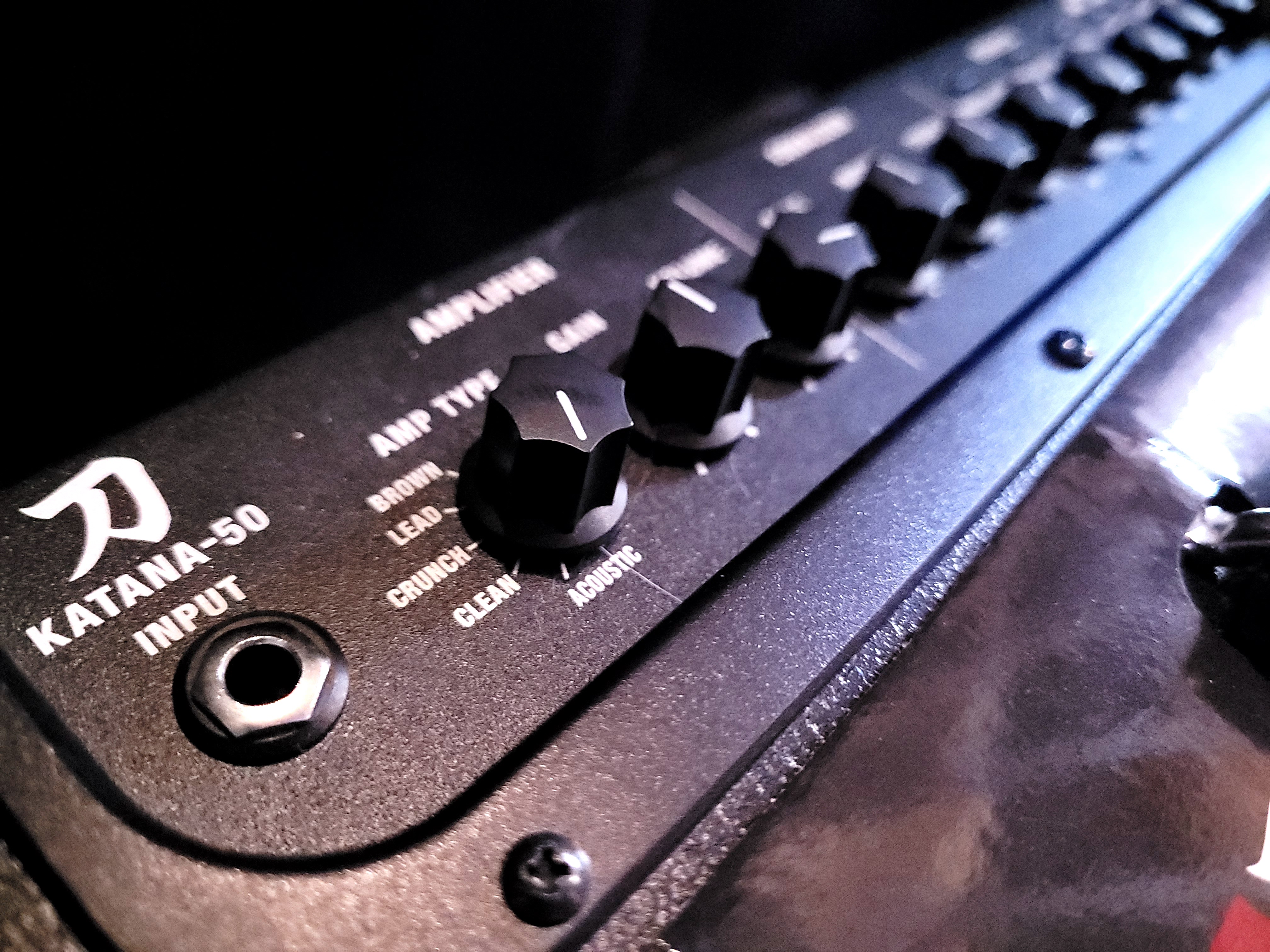 Boss Katana-50 - Vue arrière