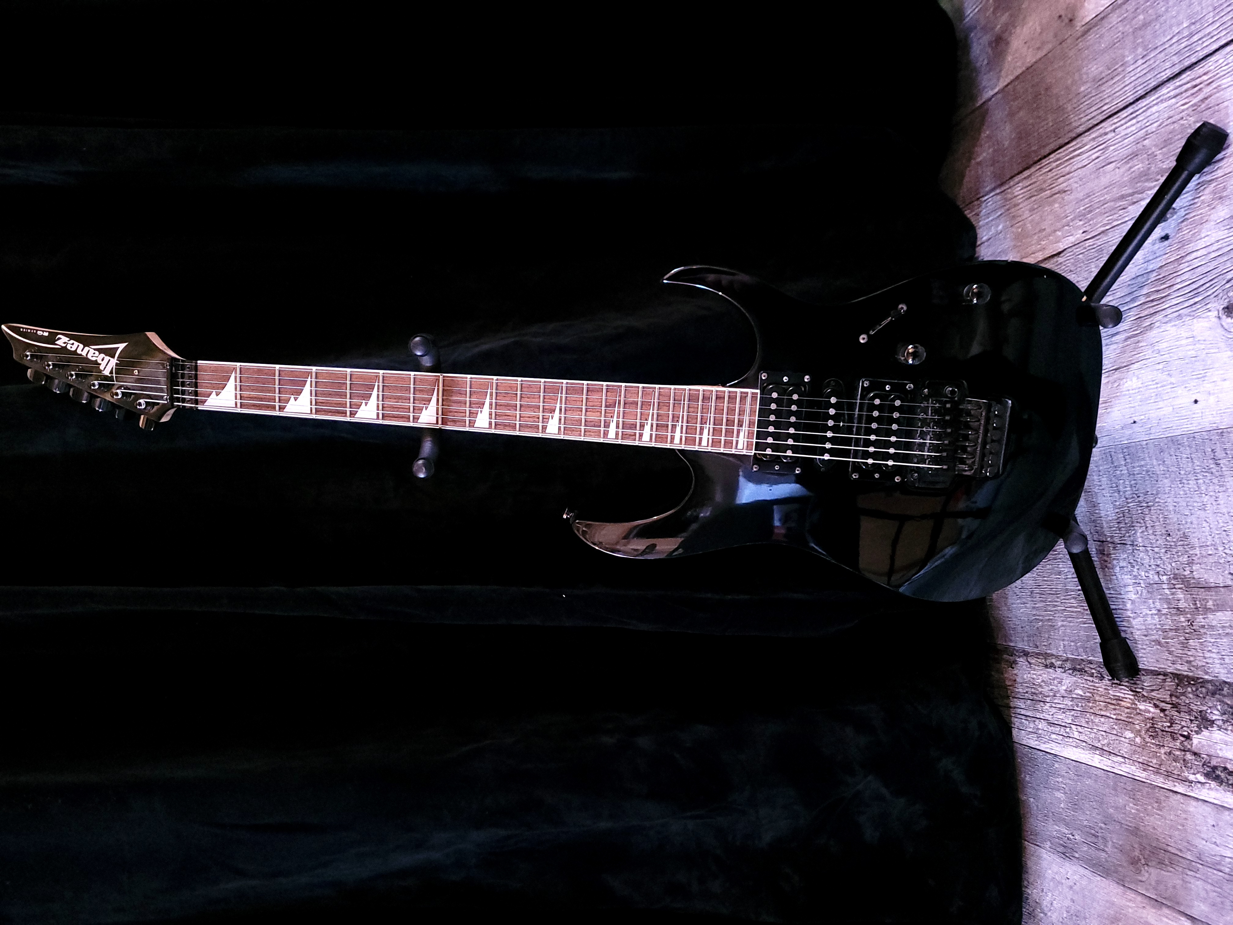 Ibanez Électrique (Noire)