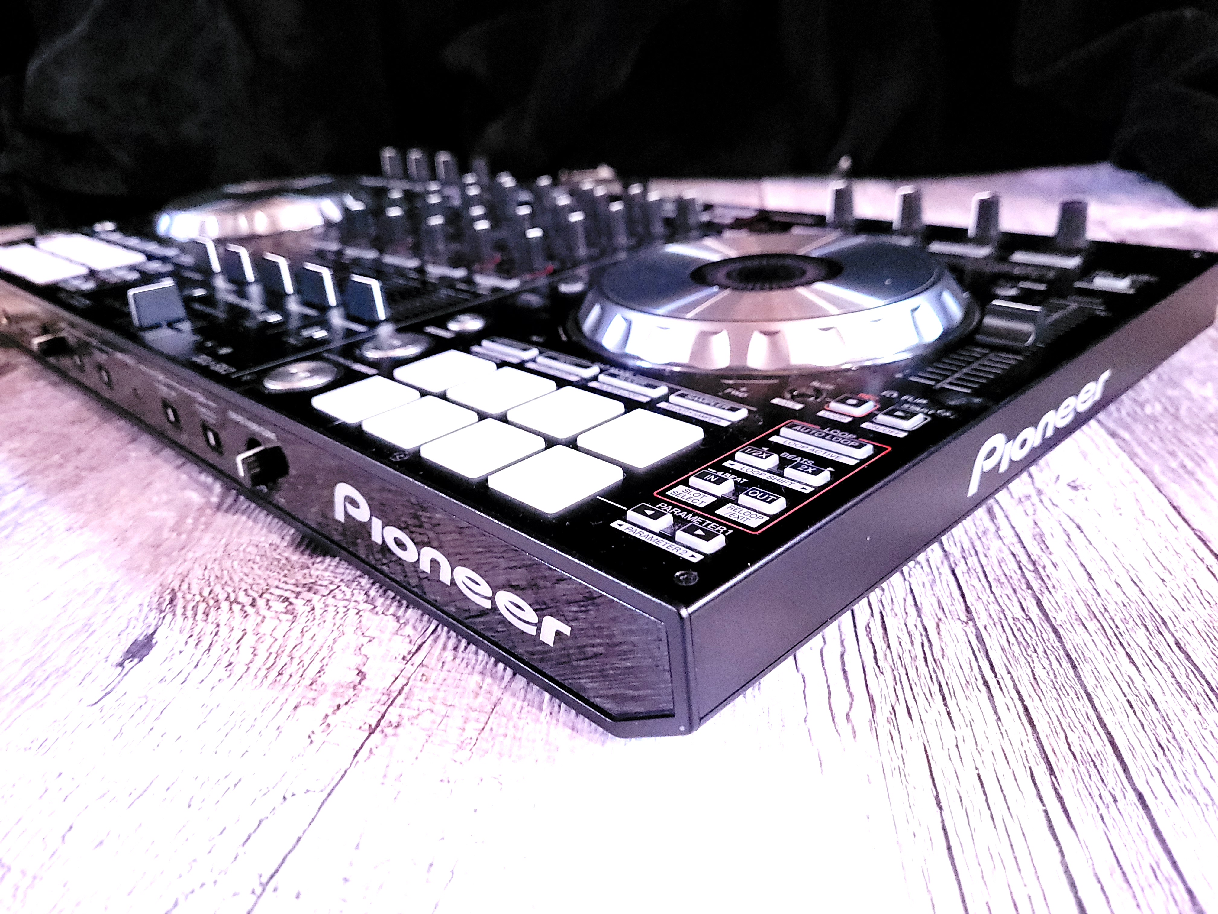 Pioneer DJ DDJ-SX4 - Mixer