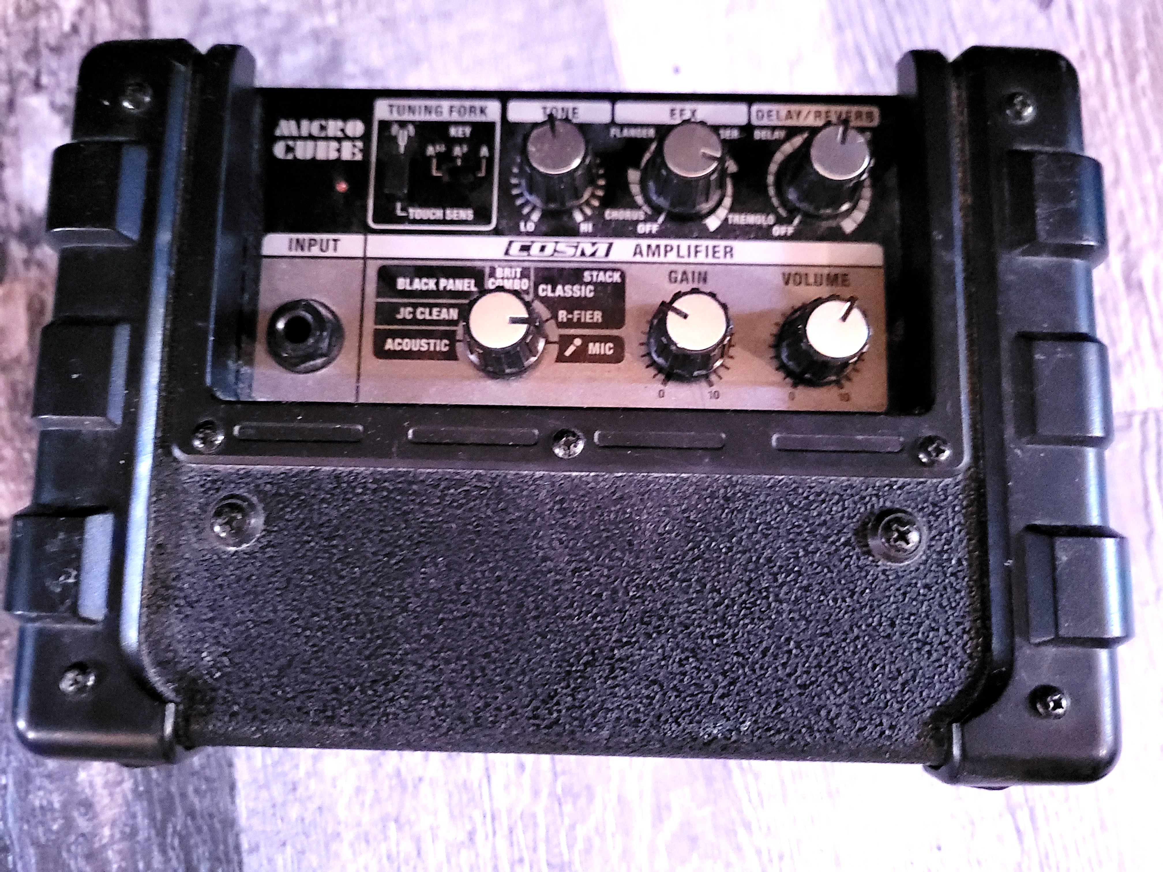 Roland Amplificateur - Vue 2