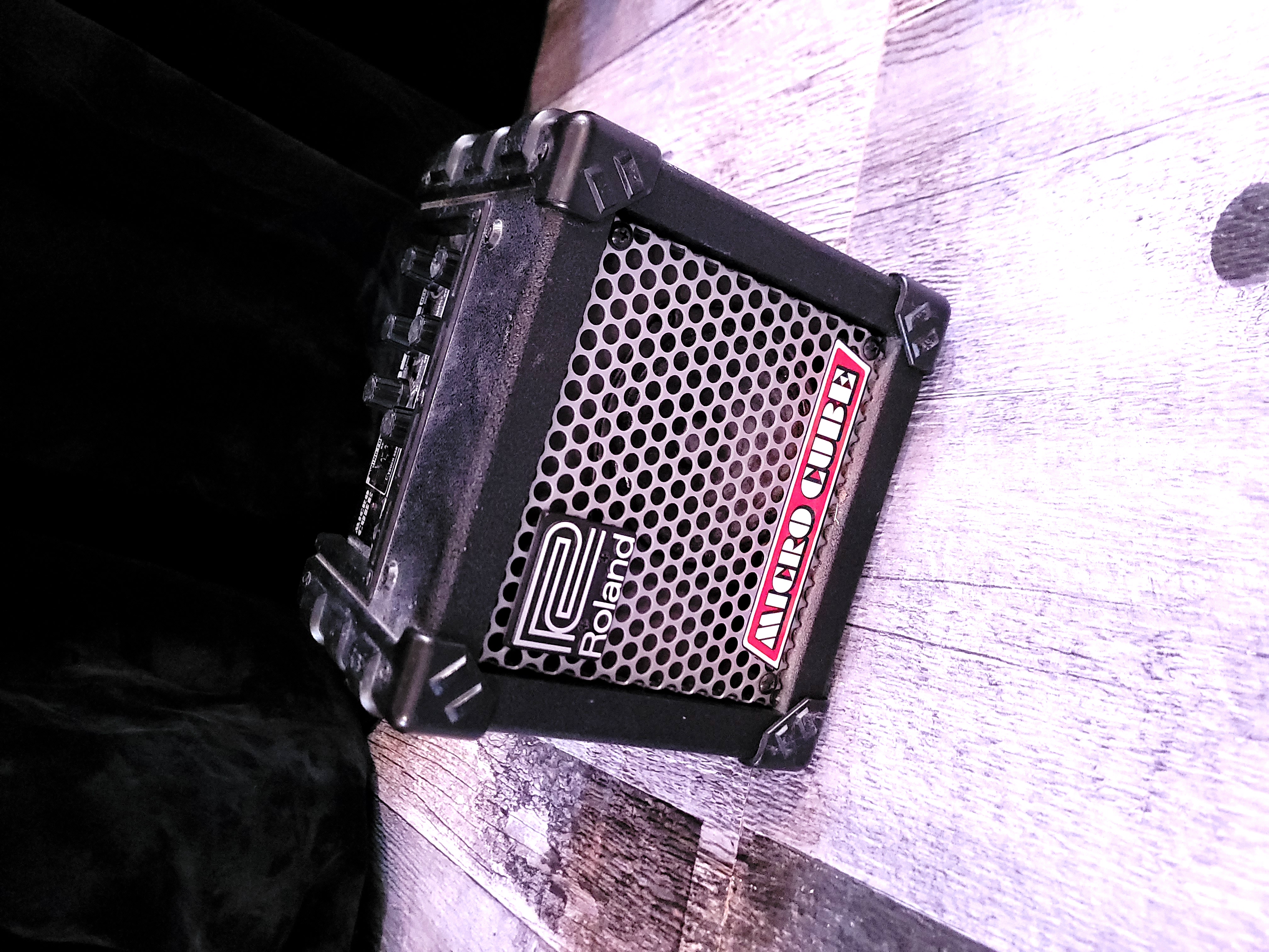 Roland Amplificateur